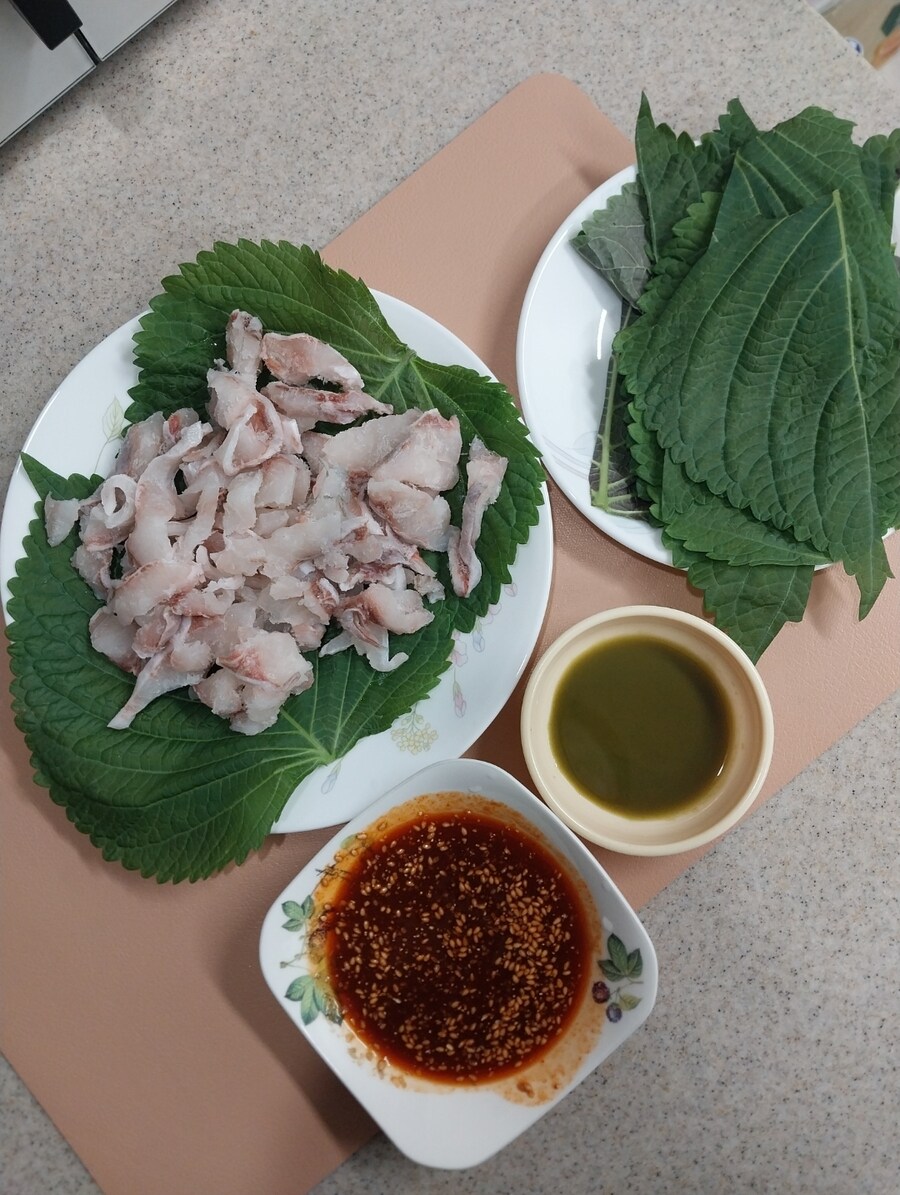 요즘 끝물~제철 밀치회_6.jpg