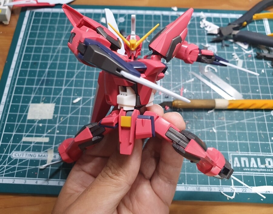 [HG] 이지스 건담 환골탈태 개조작업기_2.jpg