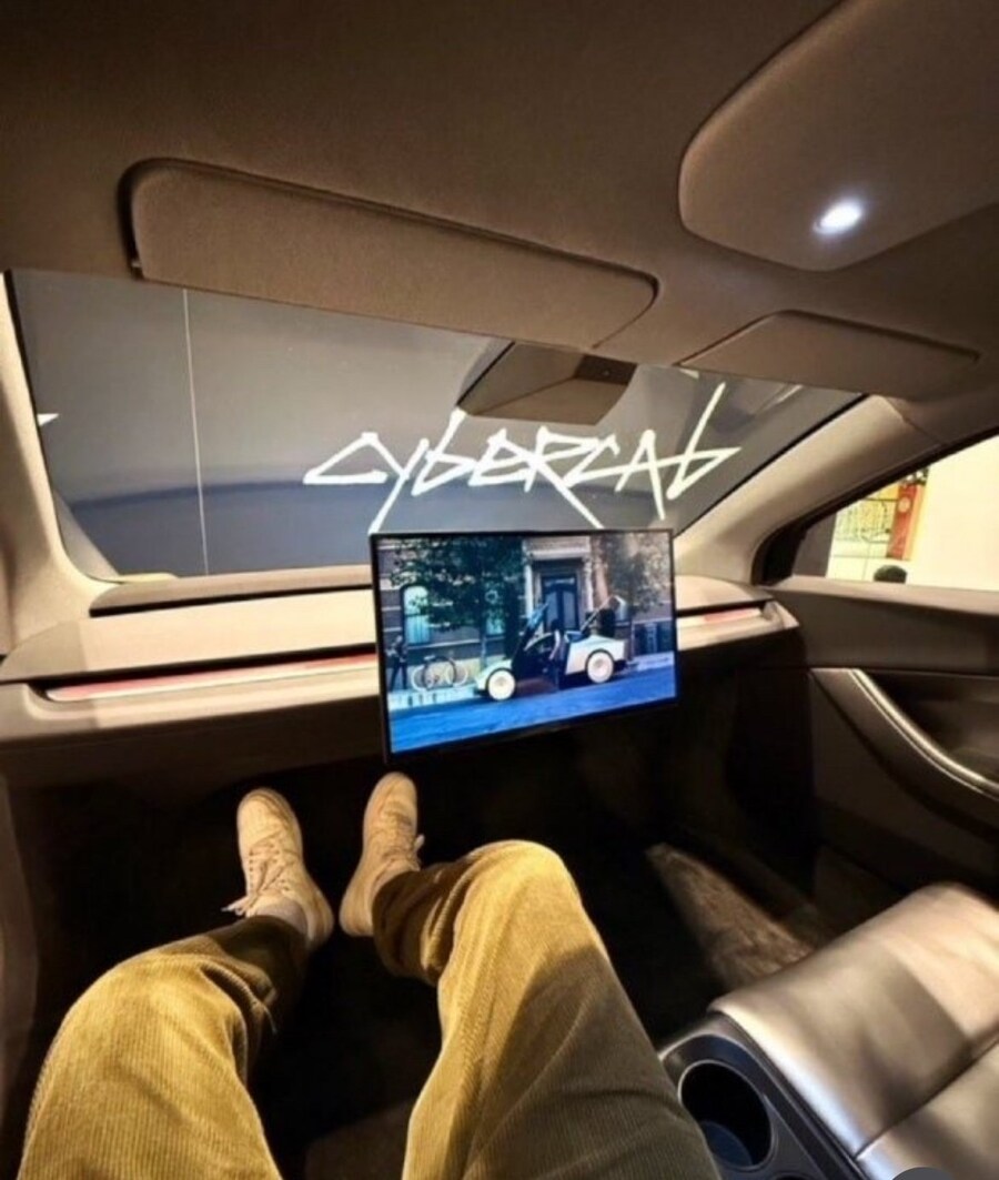 실제로 돌아다닐 테슬라 '자율주행 택시'_2.jpg