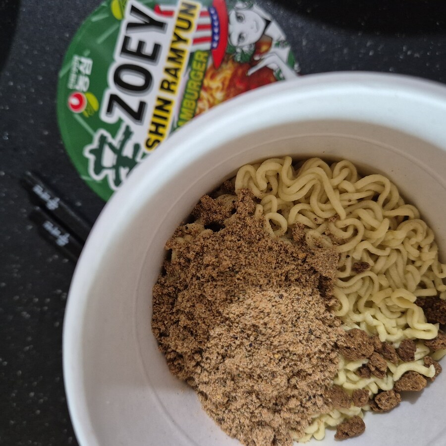 케이팝데몬헌터즈 신라면 소컵 시리즈_8.jpg