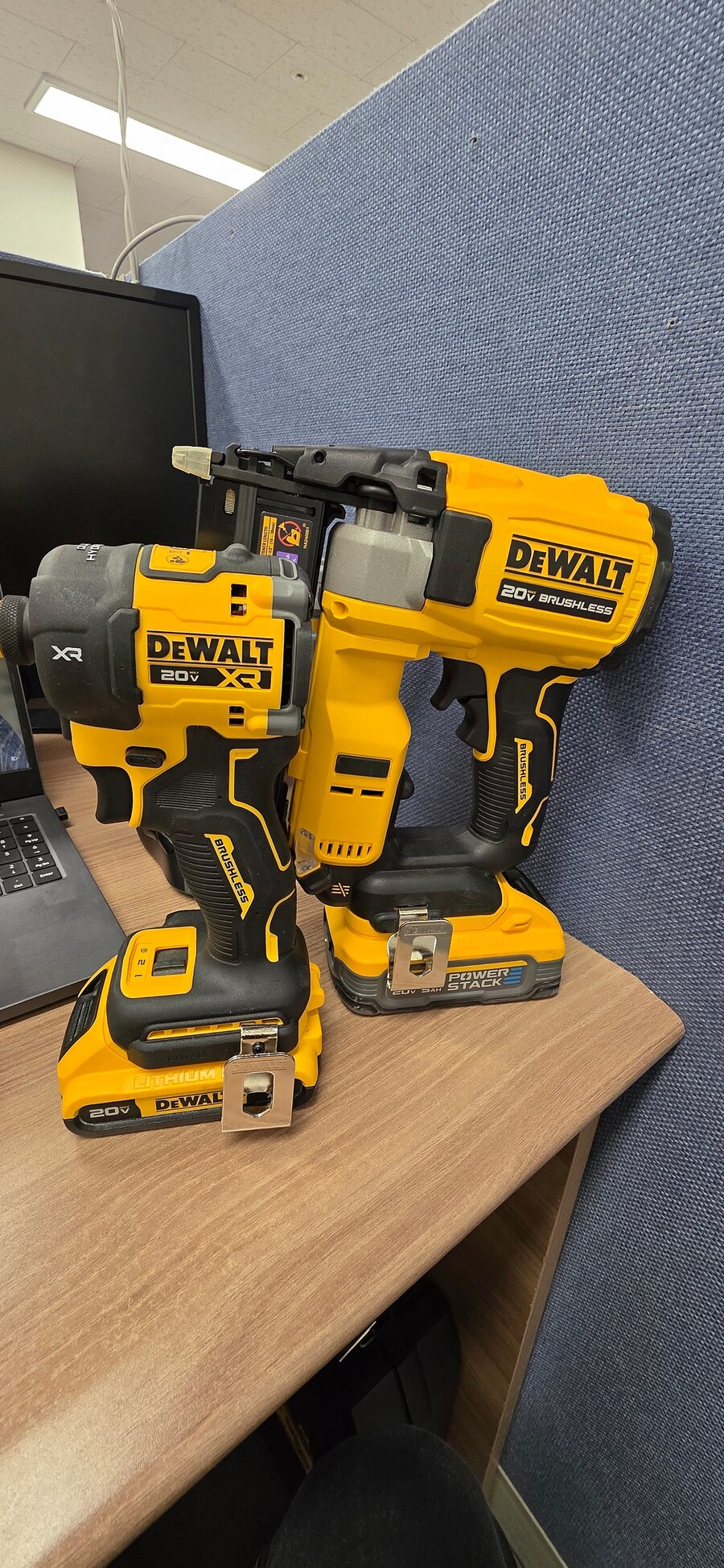 회사생활이 취미가 되어버린 미친자_3.jpg