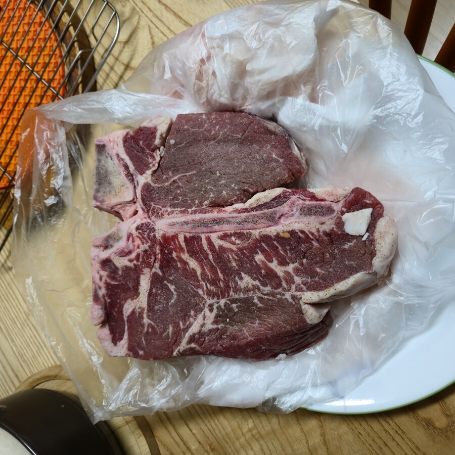 이브날 휘뚜루마뚜루 포터하우스_1.jpg