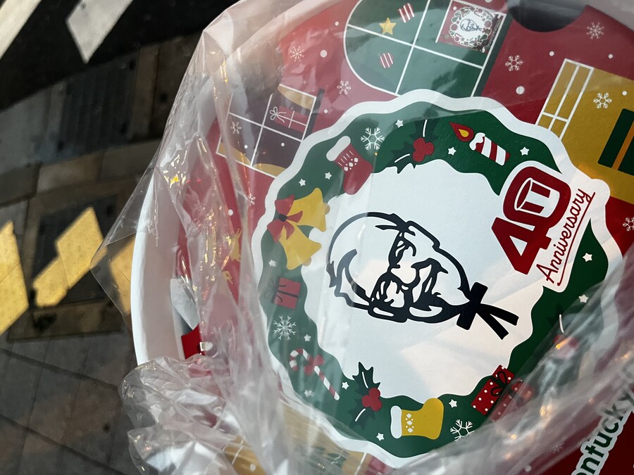 추탭갈) 일본이 크리스마스에 먹는 KFC 세트 사봤음_5.jpg