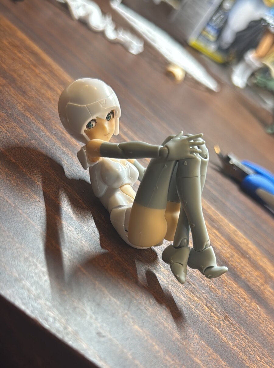 [코토부키야] 메가미 디바이스 B1R-M 섀시 키트. 가토 쇼지씨 소감_4.jpg