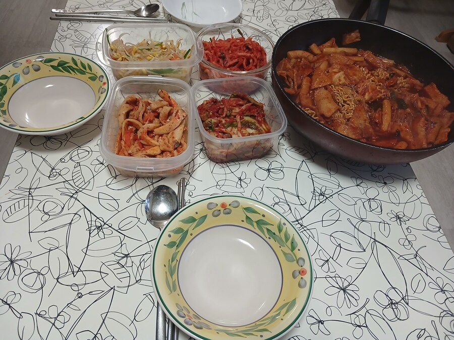 떡볶이_1.jpg