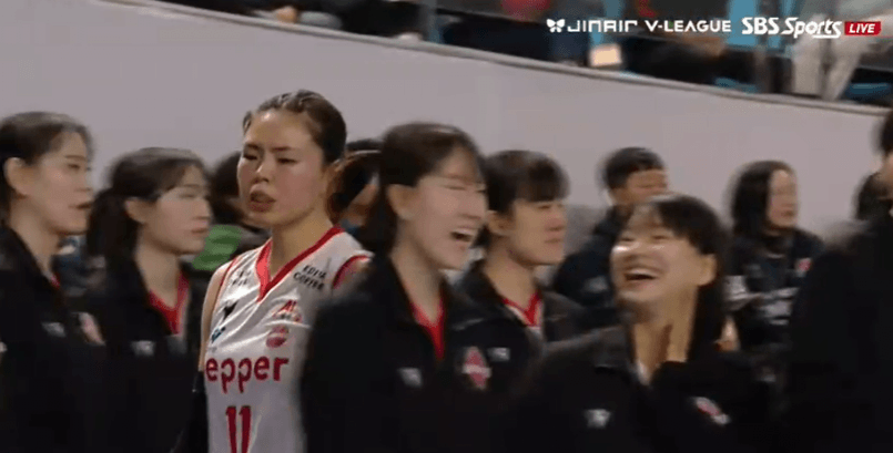 요즘 개판5분전이라는 여배_2.webp