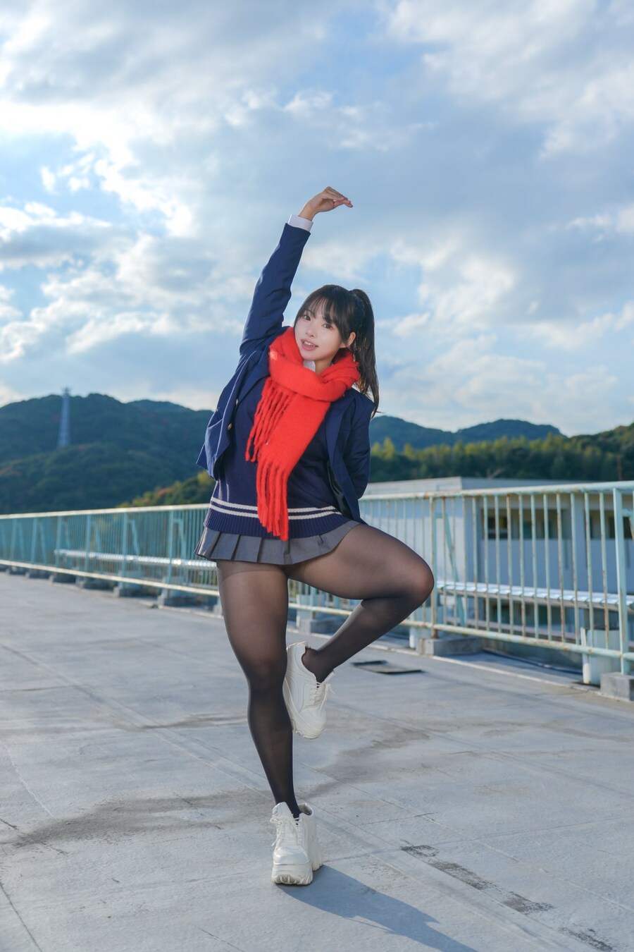 허벅지가 너무 매력적인 일본 코스어 눈나_3.jpg