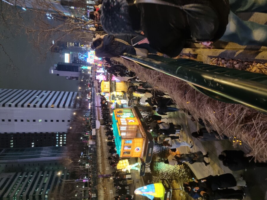 2025년 광화문 크리스마스 마켓 & 서울 빛초롱축제_53.jpg