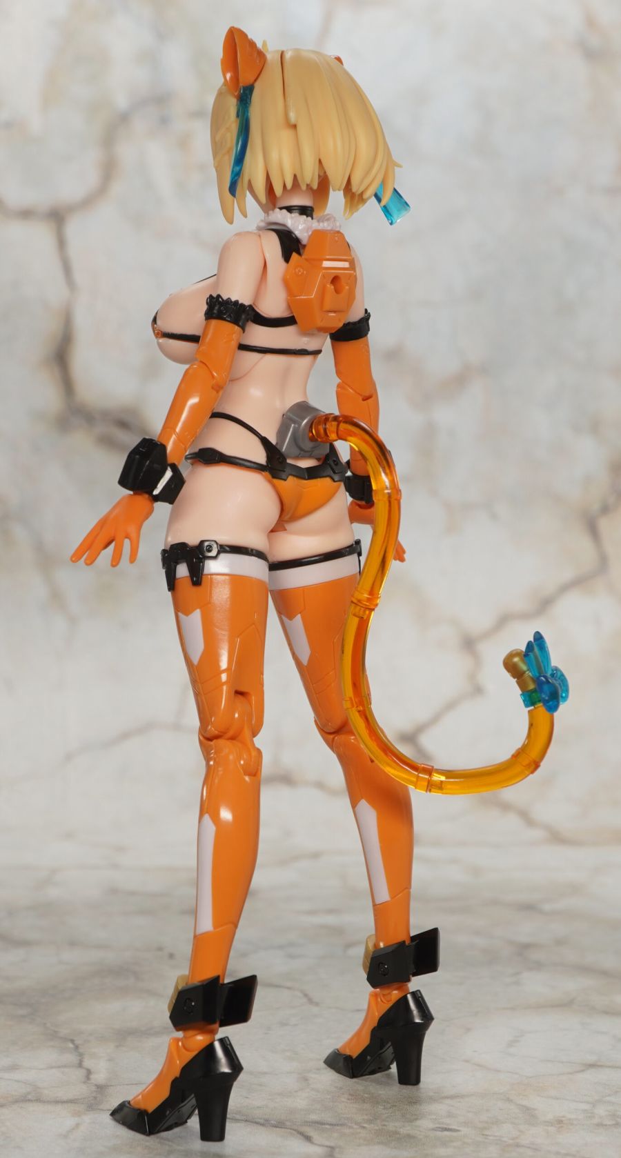 [맥스 팩토리] PLAMAX 소피아 F 셔링 호랑이 아머 Ver 해외 리뷰_9.jpg