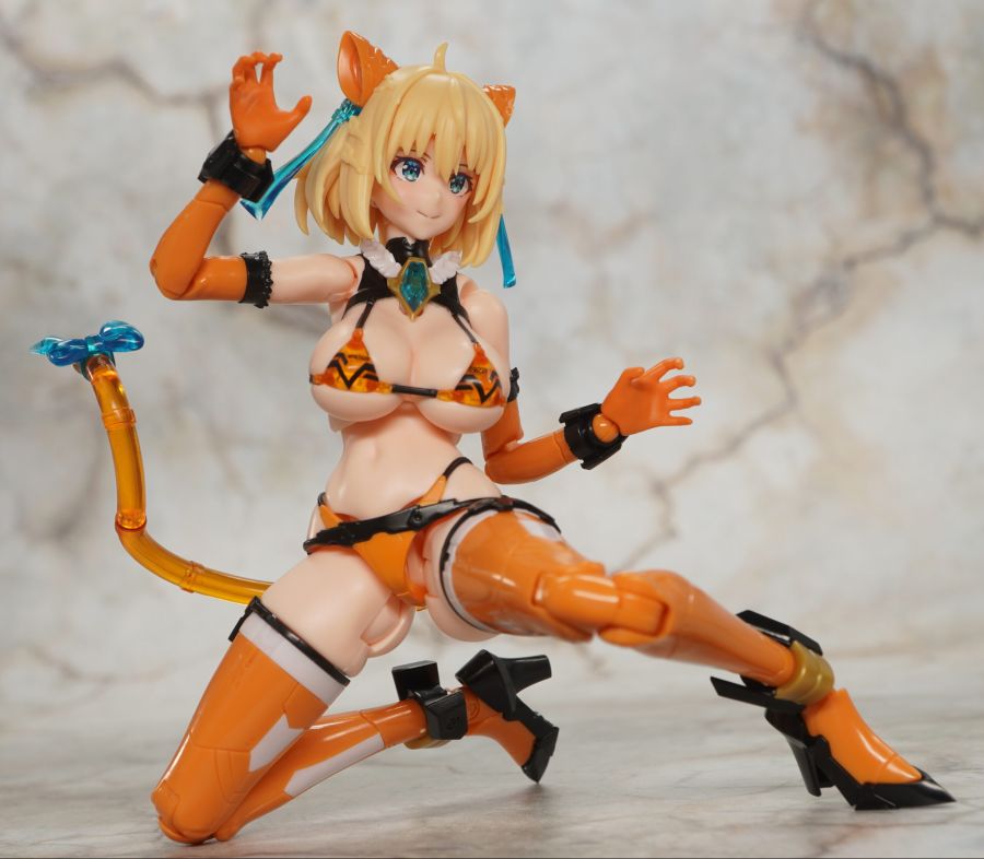 [맥스 팩토리] PLAMAX 소피아 F 셔링 호랑이 아머 Ver 해외 리뷰_37.jpg