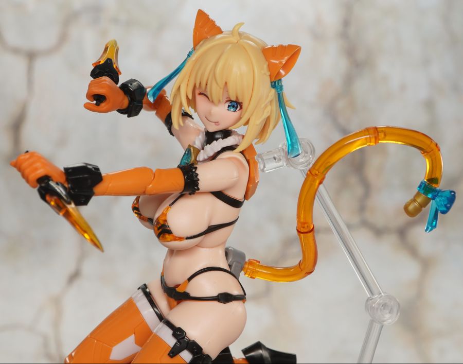 [맥스 팩토리] PLAMAX 소피아 F 셔링 호랑이 아머 Ver 해외 리뷰_39.jpg