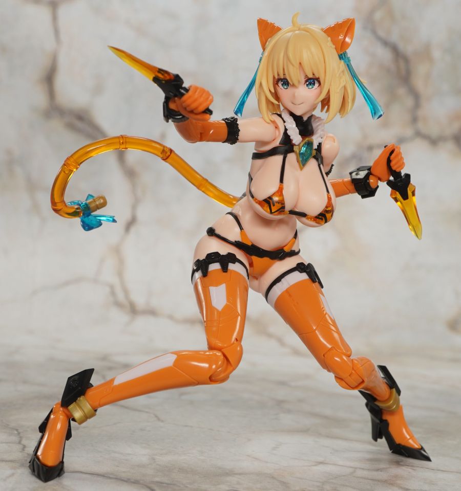 [맥스 팩토리] PLAMAX 소피아 F 셔링 호랑이 아머 Ver 해외 리뷰_40.jpg