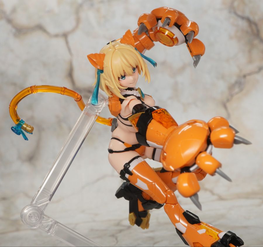 [맥스 팩토리] PLAMAX 소피아 F 셔링 호랑이 아머 Ver 해외 리뷰_43.jpg