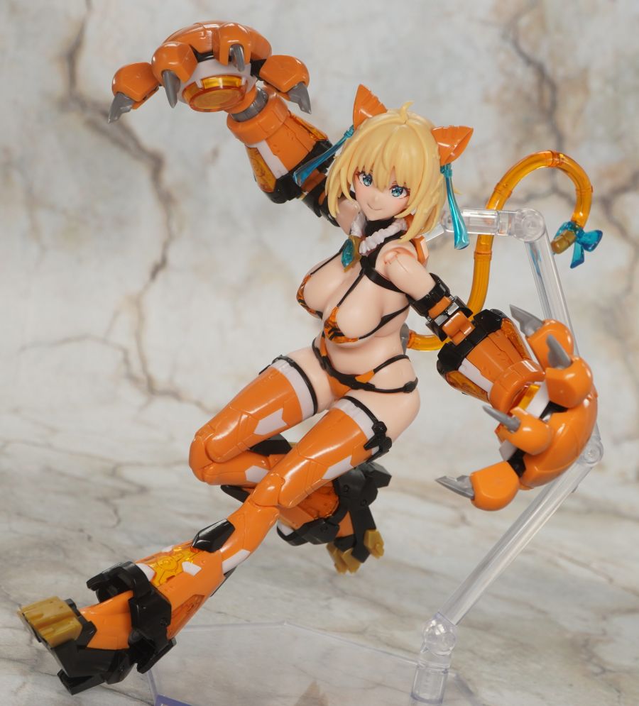 [맥스 팩토리] PLAMAX 소피아 F 셔링 호랑이 아머 Ver 해외 리뷰_45.jpg