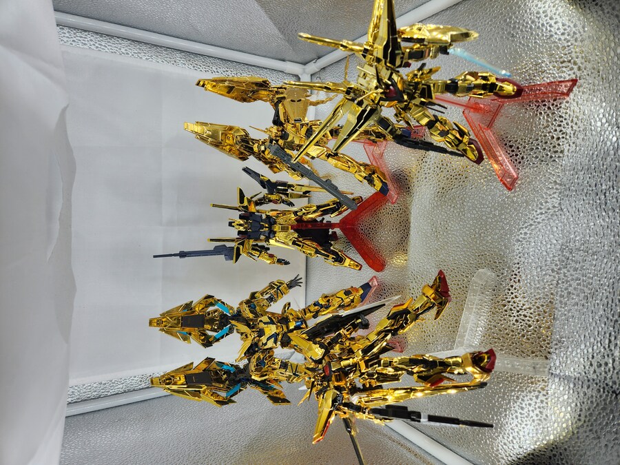 (초보도색)[RG]데스티니 건담 하이네 컬러입니다._20.jpg