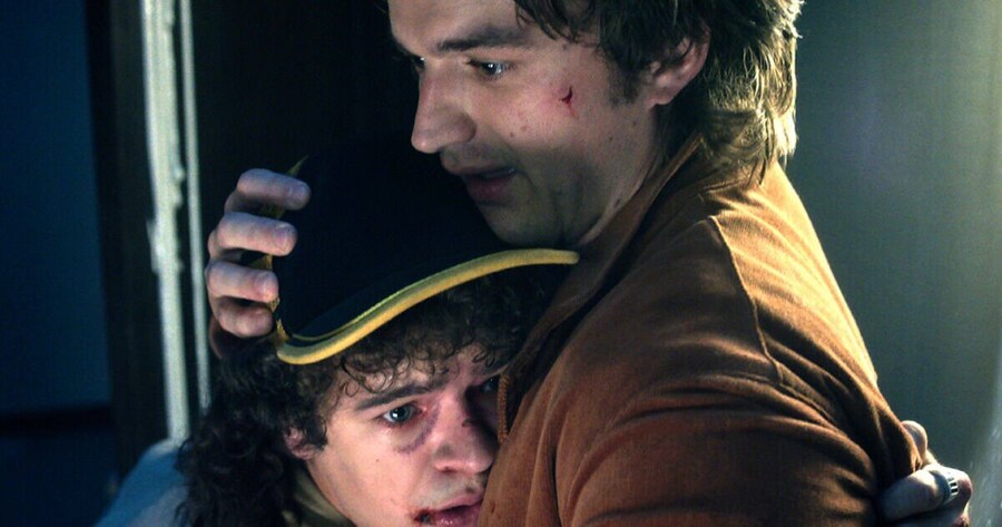 기묘한 이야기, 스티브 헤링턴 과거와 현재_1.jpg