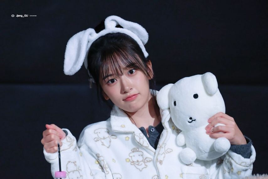 아이브 유진이_3.jpg