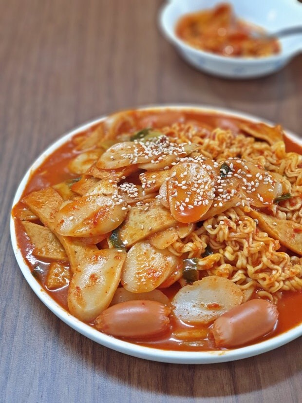 진짜 호불호 갈리는 떡볶이_7.jpg