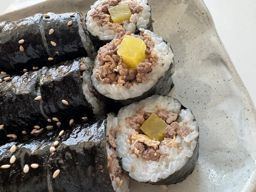 만들어 먹은 소고기유부김밥~~~_4.jpg