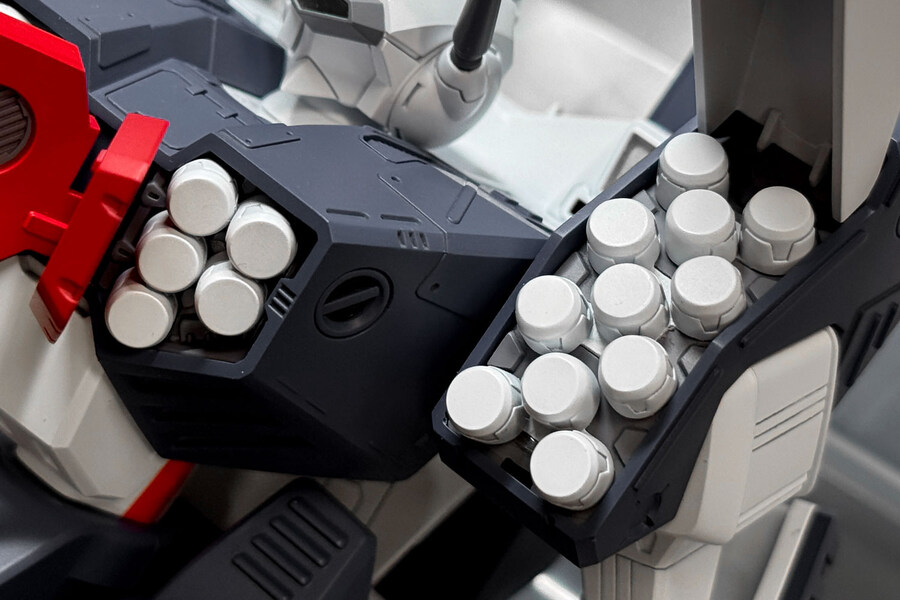 [맥스팩토리] PLAMAX 1/72 VF-1J 아머드 발키리의 포인트를 소개!_20.jpg