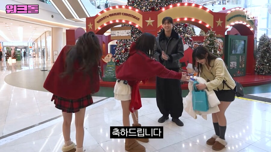 두피 트리트먼트 이벤트를 하는 걸그룹_20.png