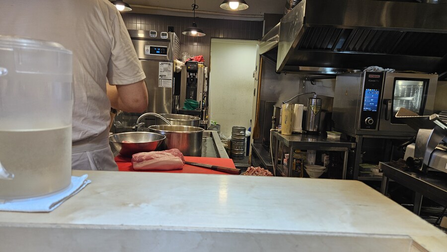 [서울]쇼유(간장) 라멘 ㅡ 멘야준 연남_2.jpg