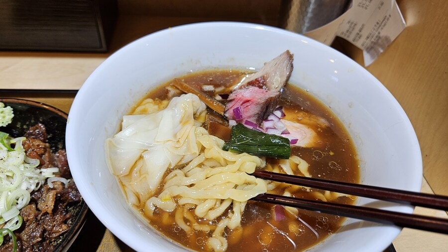 [서울]쇼유(간장) 라멘 ㅡ 멘야준 연남_6.jpg