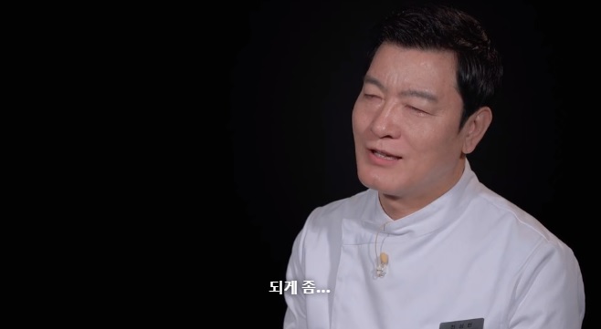 흑백) 풋내기 취급당하는데도 좋아하는 청와대 총괄셰프_11.jpg