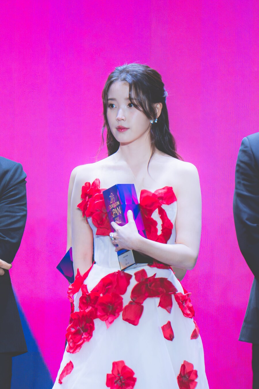 2025.12.29 APAN 스타 어워즈(셀카봉)_15.jpg