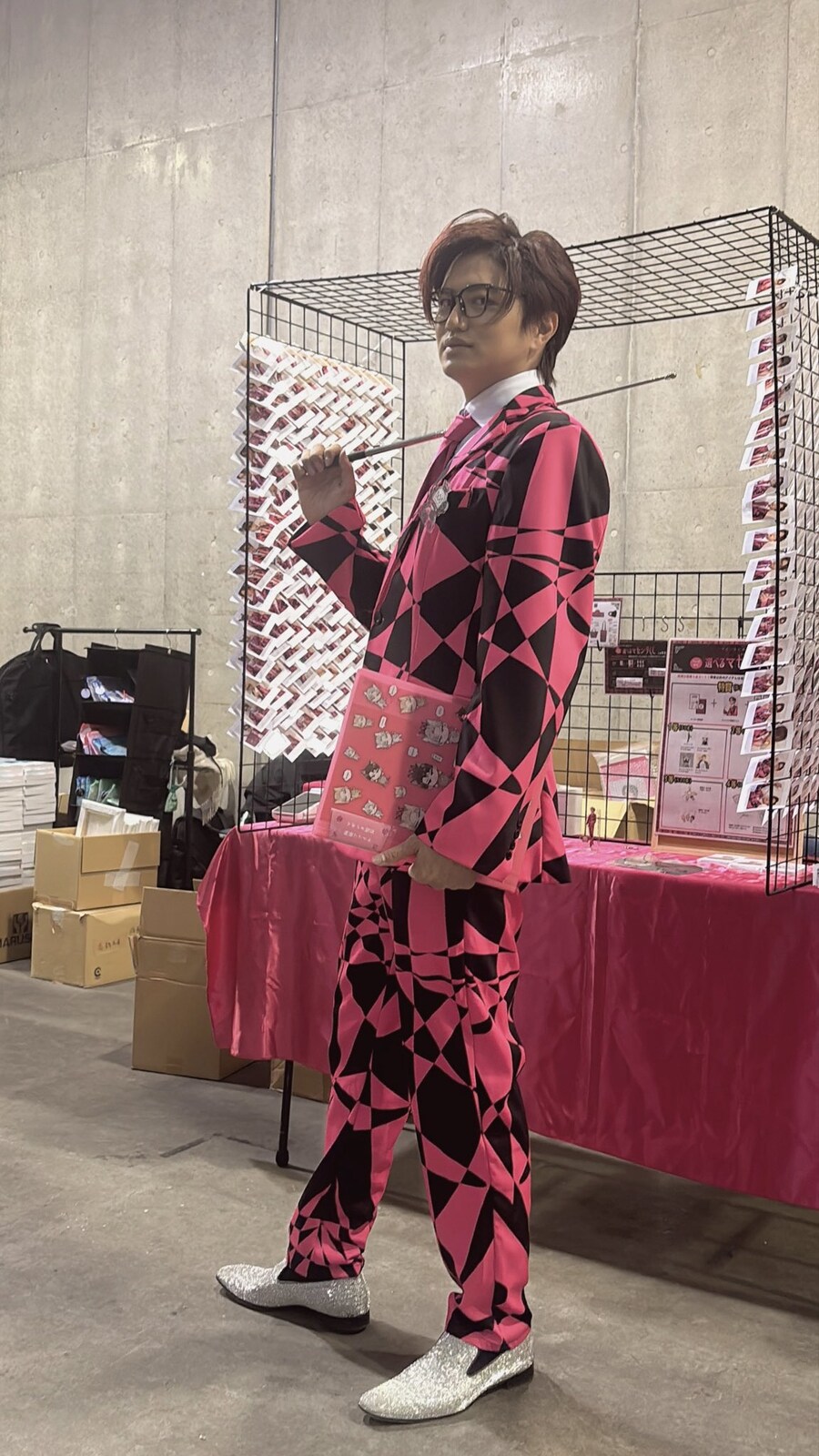 코밋마켓에 참석했을 뿐인 배우_2.jpg