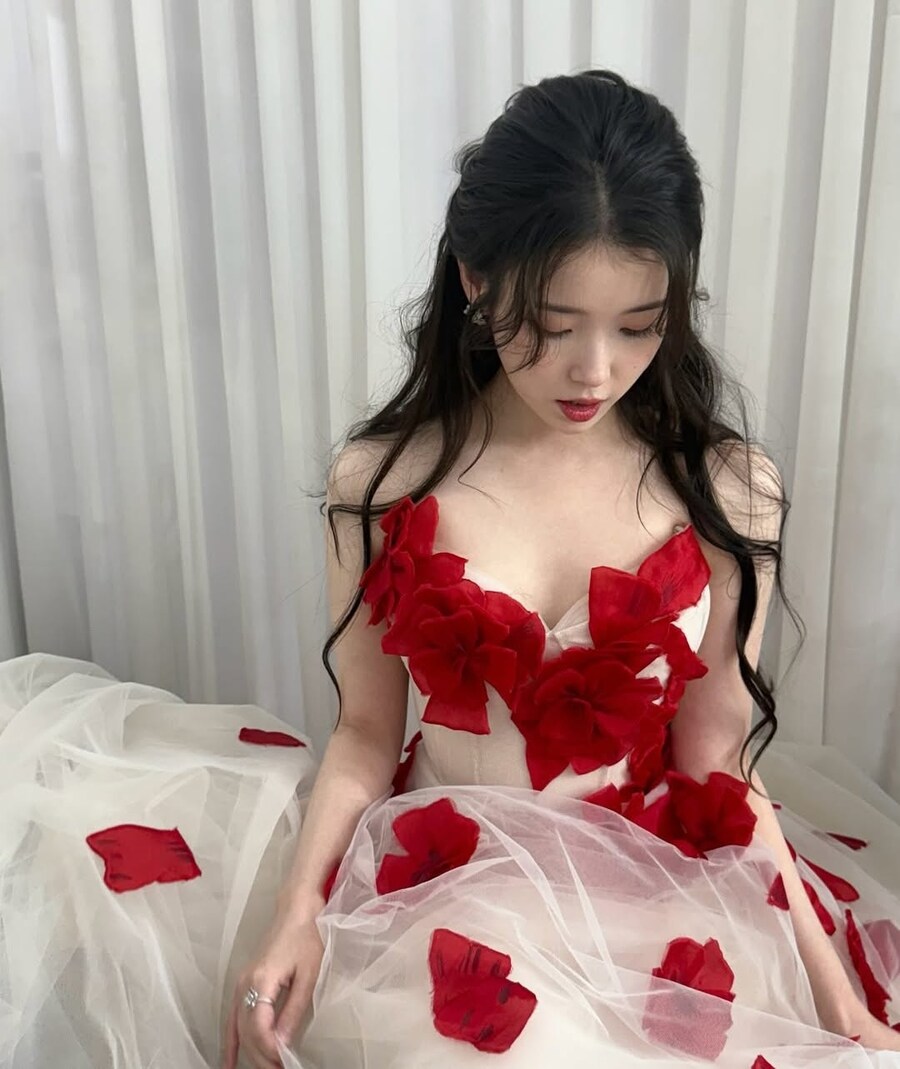 아이유 근황_9.jpg