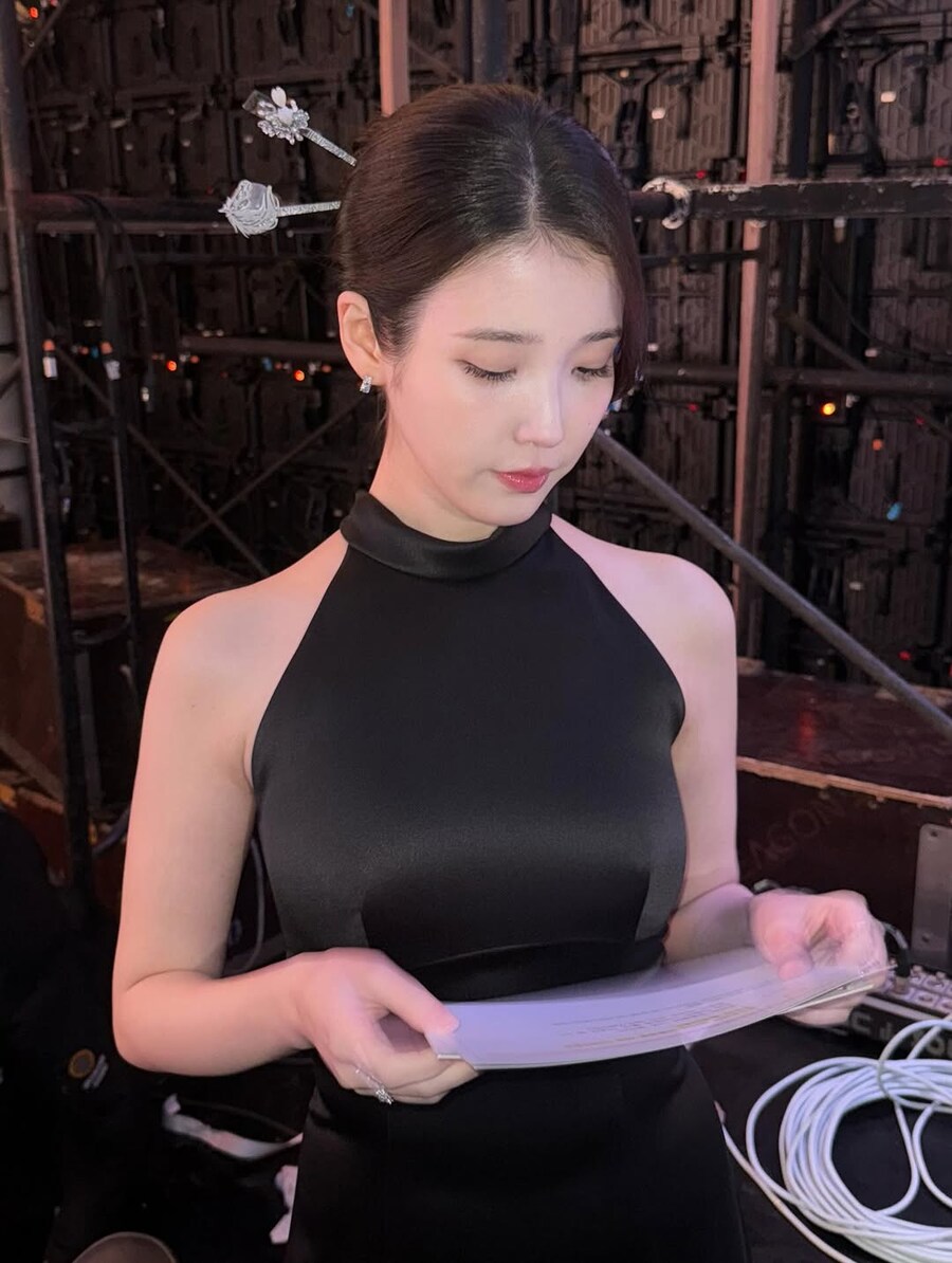 2025.12.31 아이유 인스타그램_4.jpg