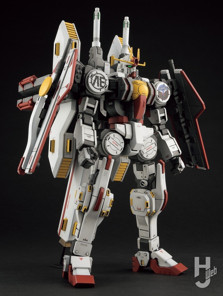 풀 스크래치 1/100 썬더볼트 건담 HJ 게재 작례_5.jpg