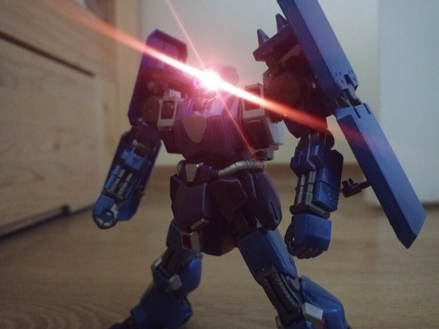 [HG]슈트룸 걀루스 모노아이 발광개조_10.jpg