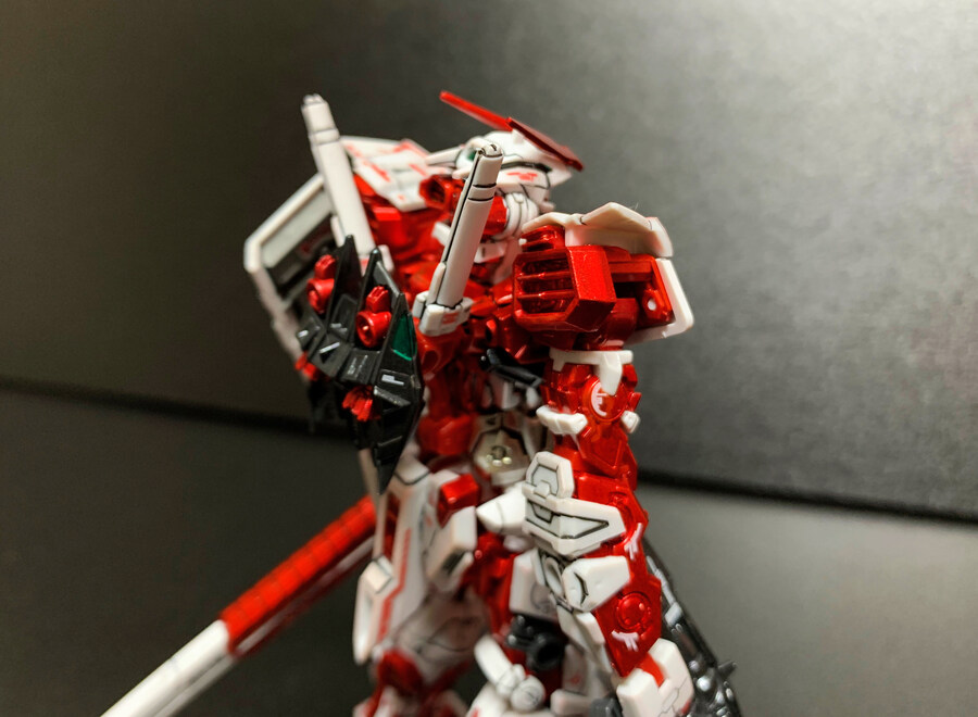 건담마커로 칠해본 RG 건담 아스트레이 레드프레임_18.jpg