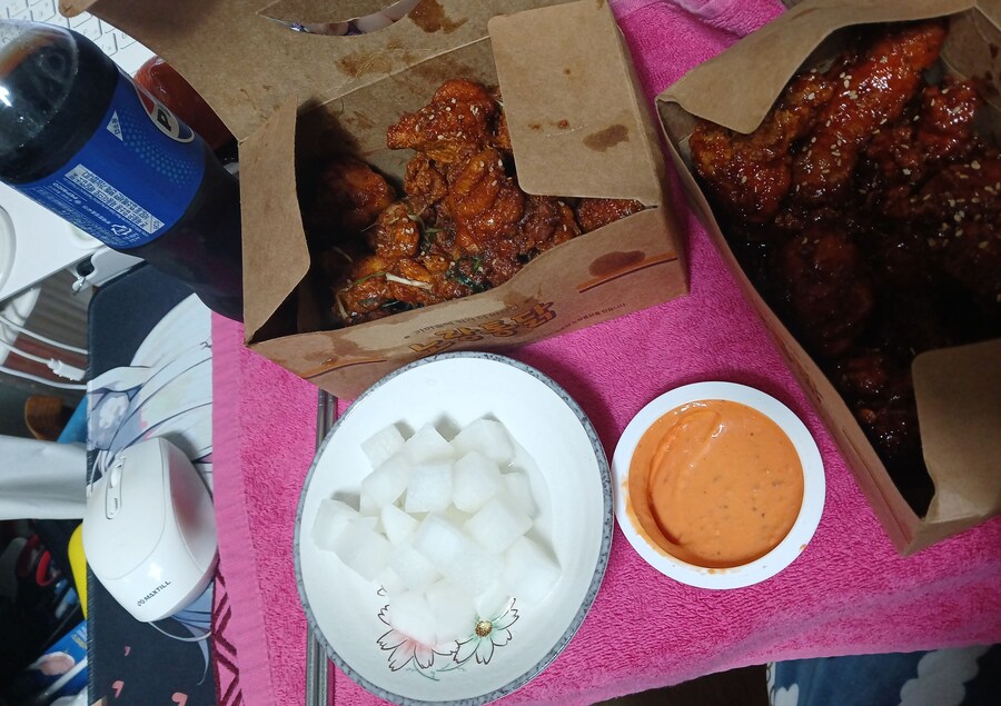 치느님 일용할 양식을 주셔서 감사드리며_1.jpg