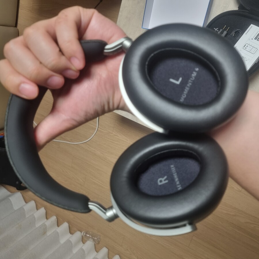 젠하이저 모멘텀4 구매했습니다._1.jpg