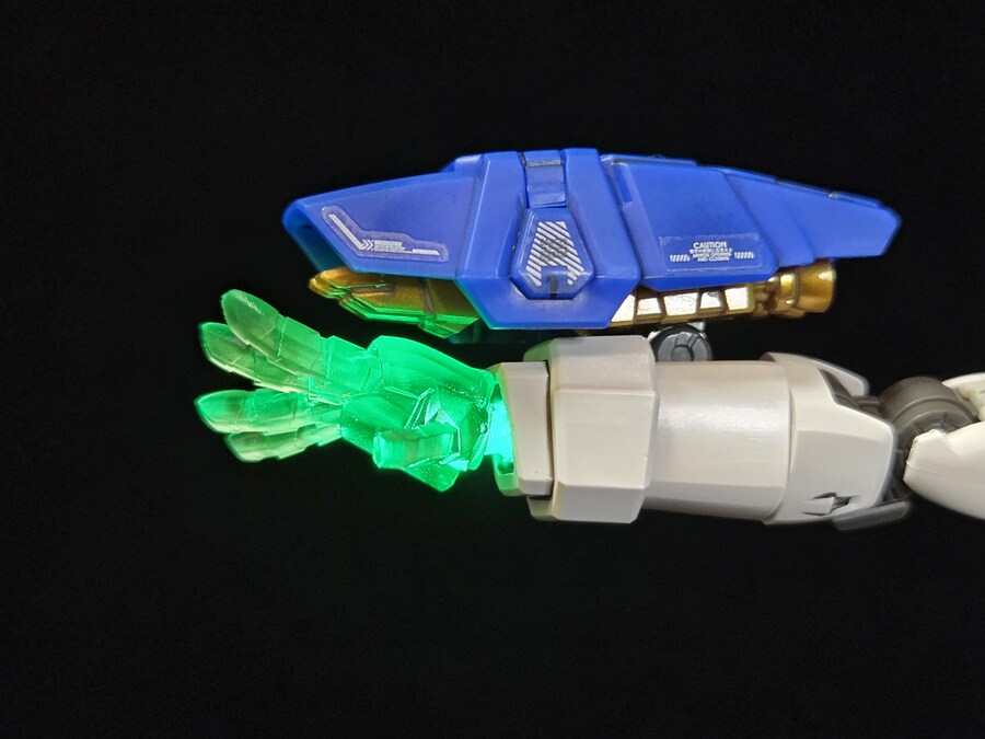 RG 샤이닝 건담 LED 개조_16.jpg