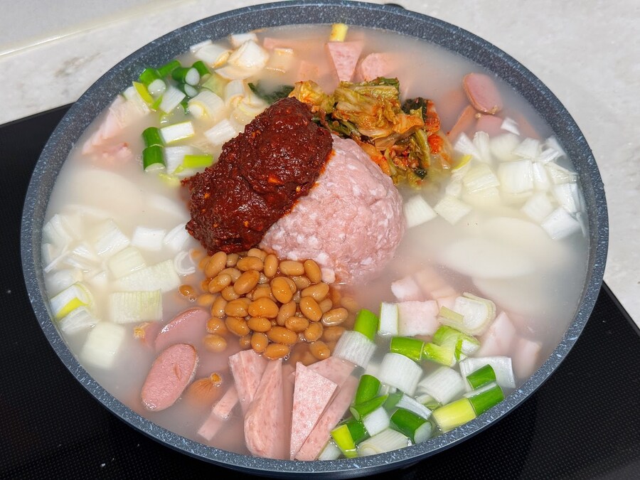 가정식 부대찌개_6.jpg