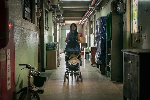 엘리베이터 탔는데 할아버지가 내 눈치를 봄.jpg_2.jpg