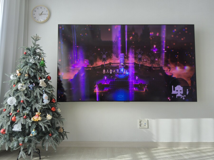 (스포) 아니.. 일반 필드 줌인/줌아웃이 되는군요. 그나마 그래픽 나아보이네요_4.jpg