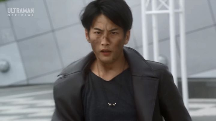 [울트라맨 오브] 히로인을 인질로 잡고도 용서받는 라이벌_1.jpg