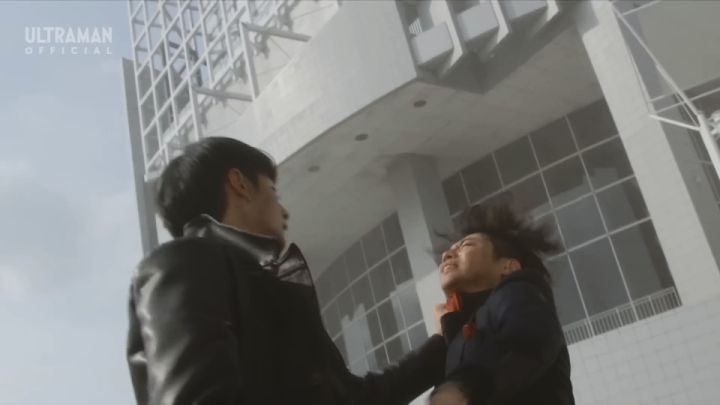 [울트라맨 오브] 히로인을 인질로 잡고도 용서받는 라이벌_85.jpg