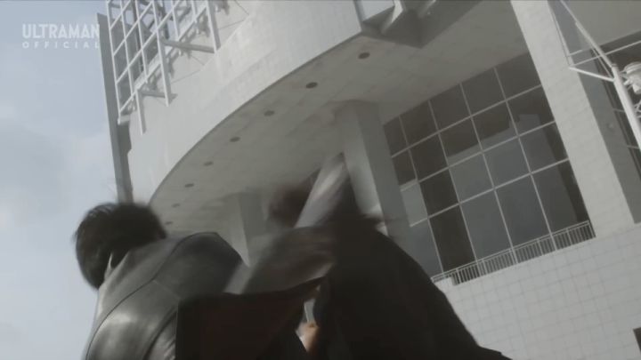 [울트라맨 오브] 히로인을 인질로 잡고도 용서받는 라이벌_86.jpg