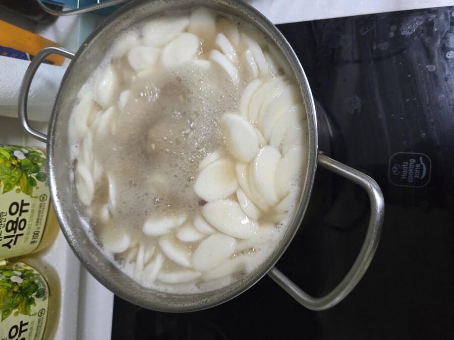 역시 새해에는 떡국이죠_3.jpg