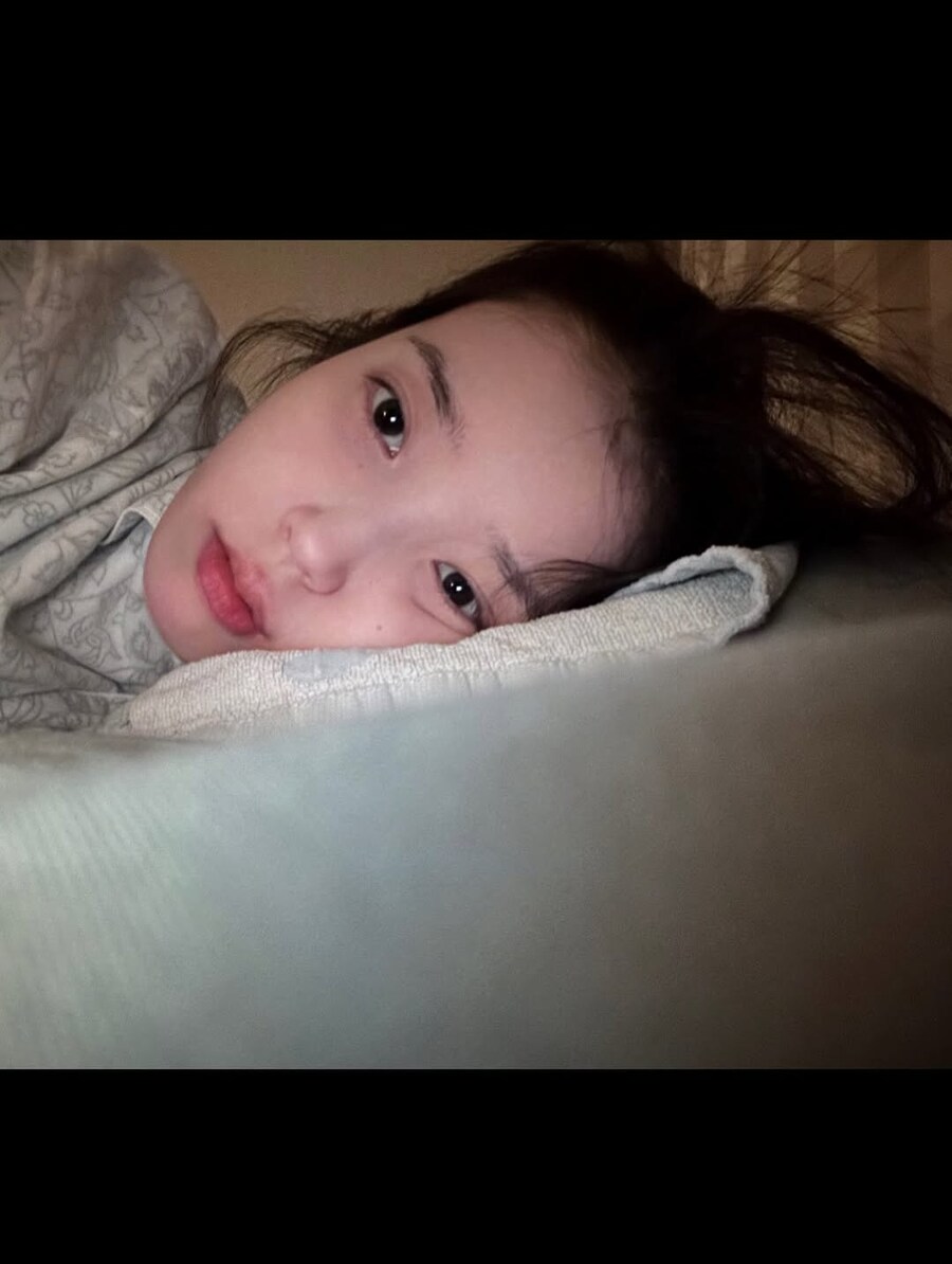 2025.01.02 아이유 인스타그램(bye 2025)_8.jpg