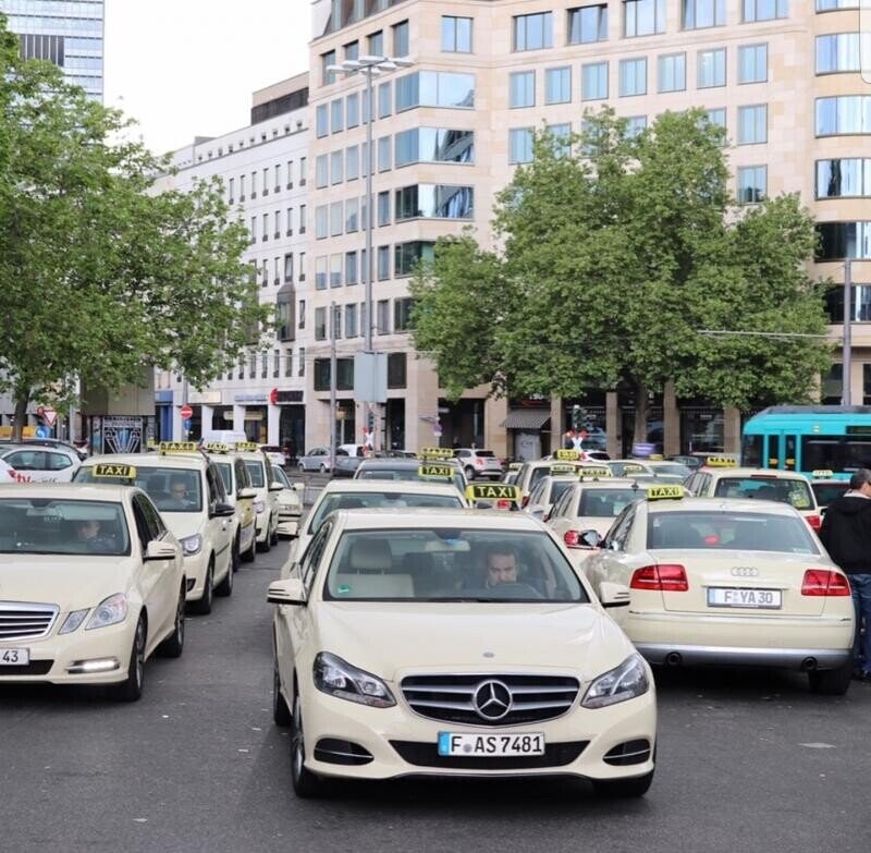 독일의 흔한 택시 클라스.jpg_3.jpg