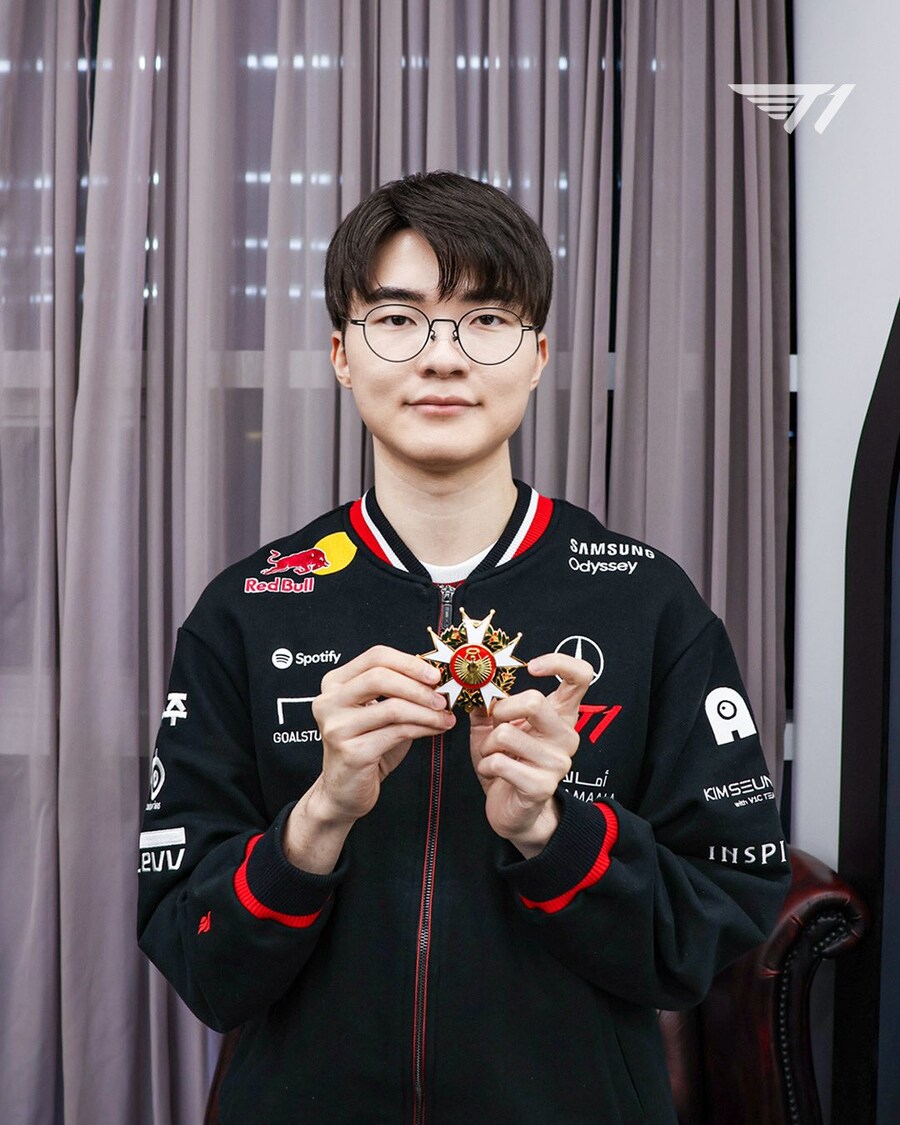 'Faker' 선수가 전하는 체육훈장 청룡장 수훈 소감_2.jpg