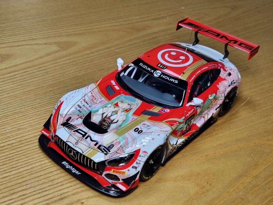 1/24 굿스마일 레이싱 2018 Benz AMG GT3_32.jpg