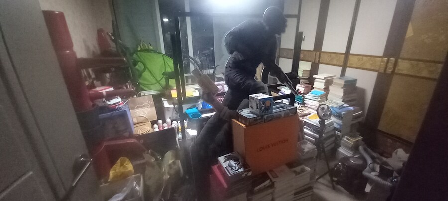 찢어지게 가난한 28살의 방_3.jpg